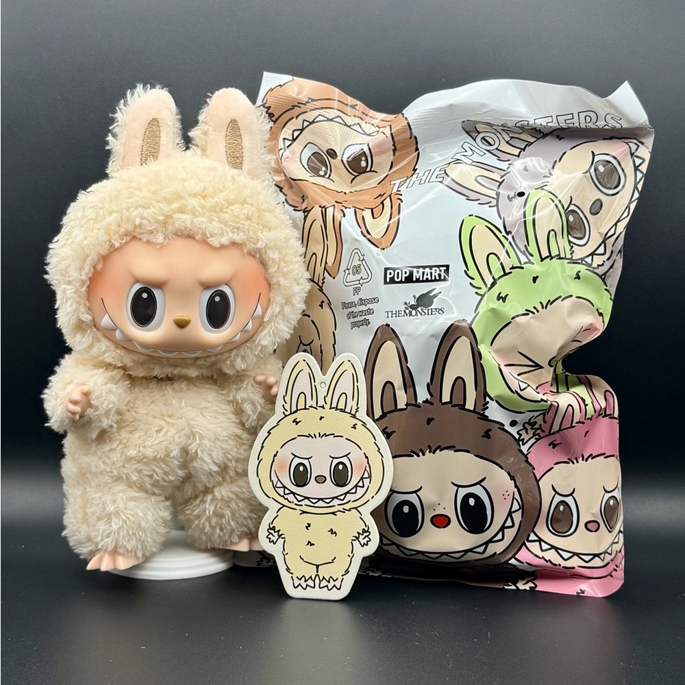 [AUTHENTIC] Labubu “Soymilk” – Exciting Macaron – Plush + Bonus Gift - Picture 2 of 7